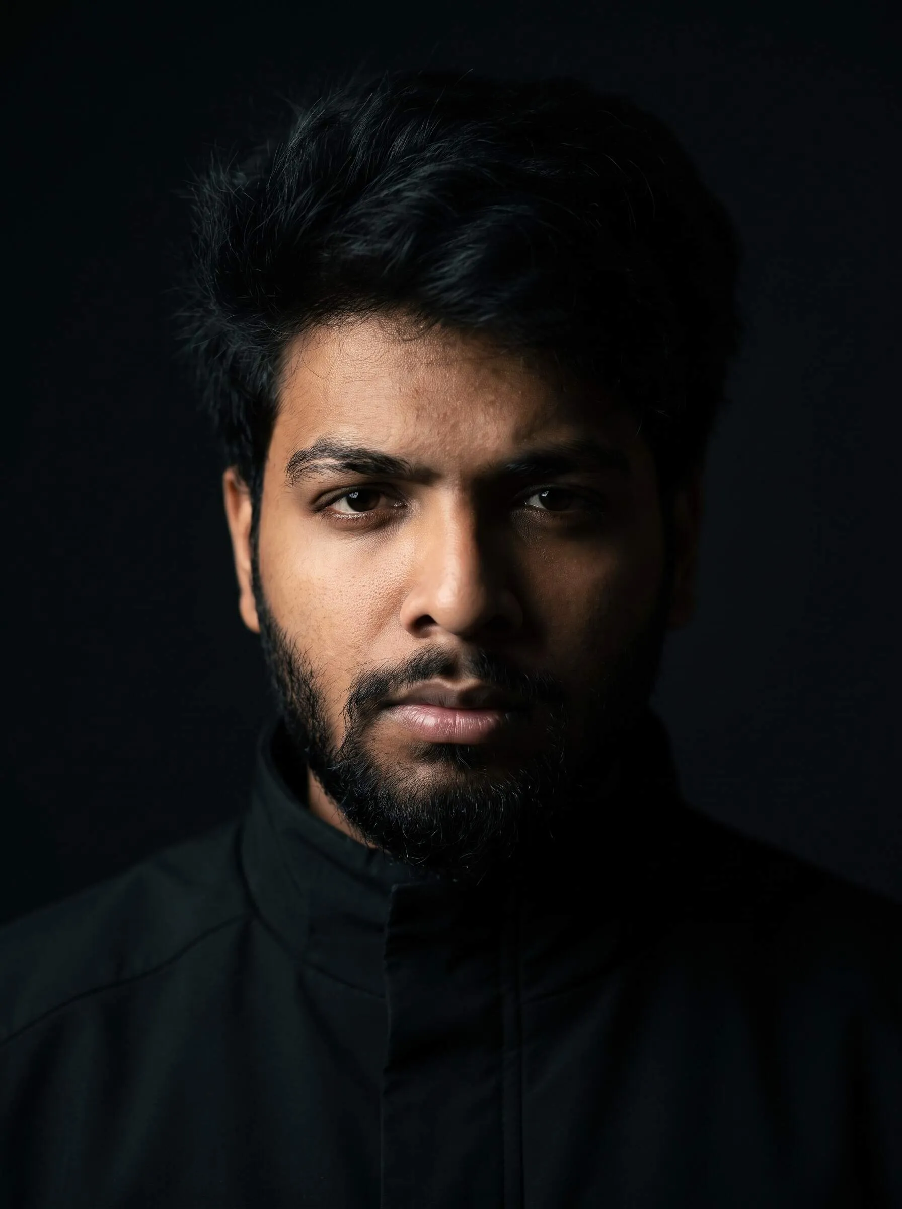 Male_portrait_with_beard_2K_202607260405